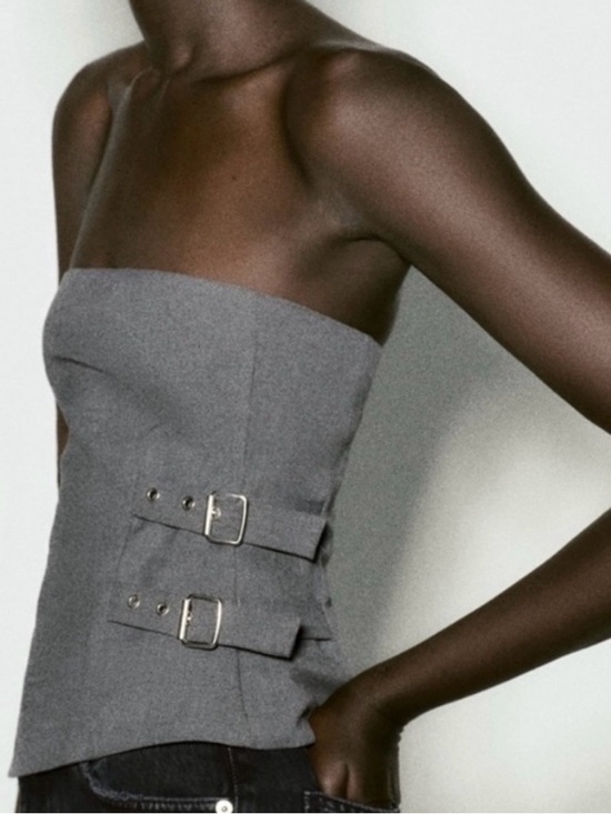 Zara Tops - zara gray side buckle strapless tube top